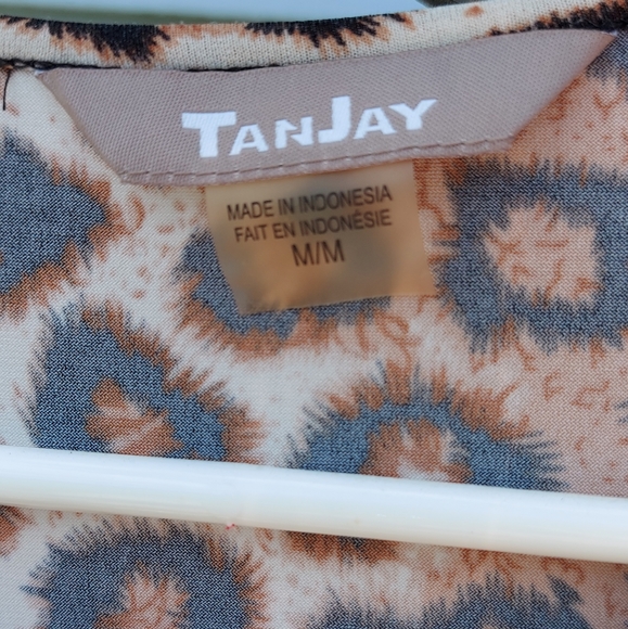 TanJay Leopard print top - Picture 3 of 5